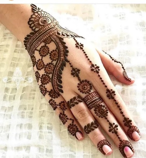 Stylish And Contemporary Mehndi Design